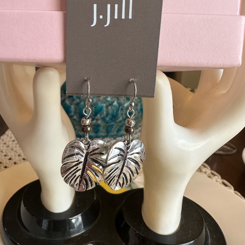 J Jill Silvertone Silver-Tone Monstera Leaf Dangle Earrings Nwt 19$